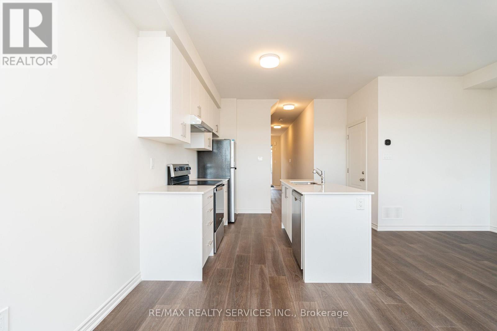 123 Sanderson Drive, Kawartha Lakes, ON - Indoor Photo Showing Kitchen