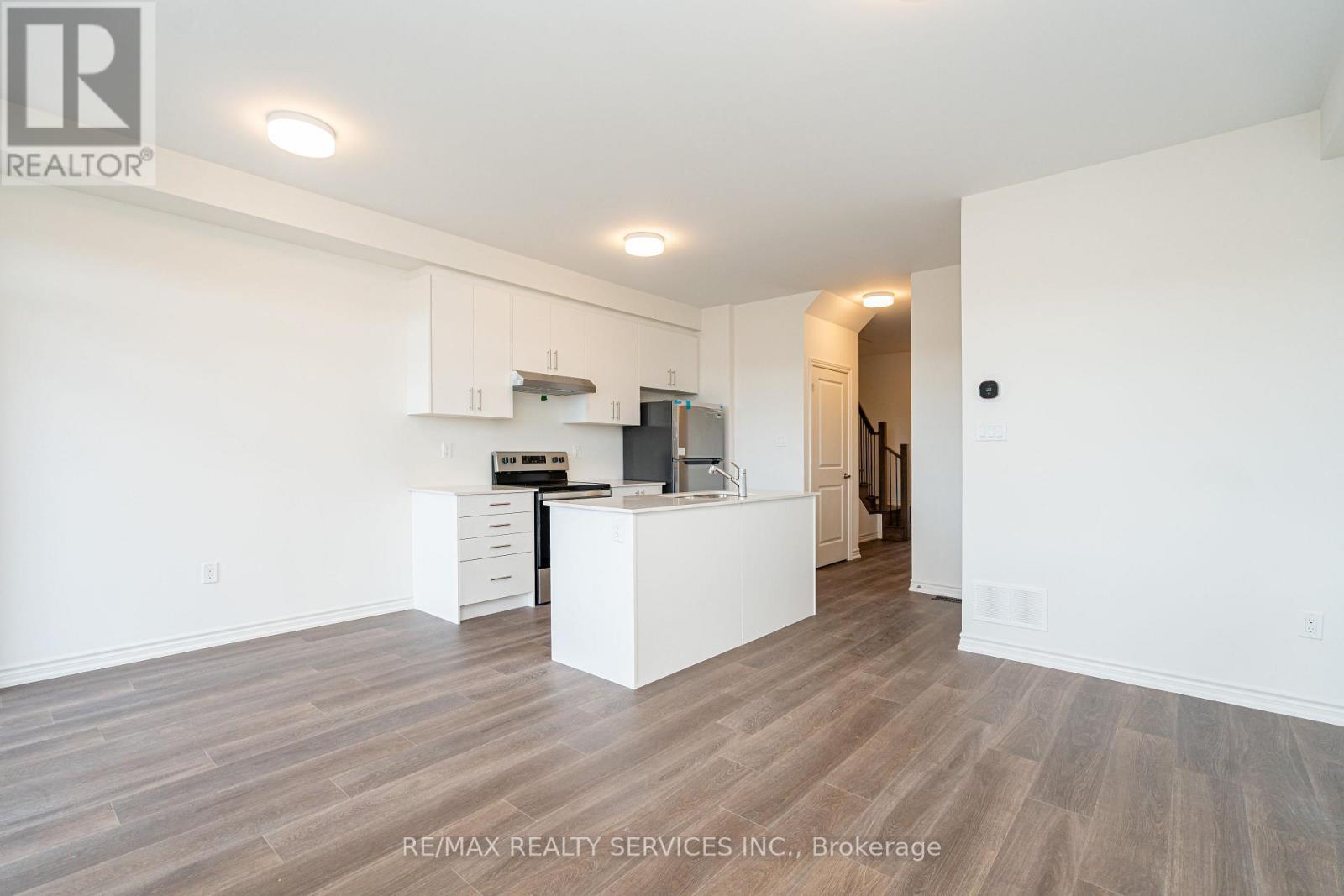 123 Sanderson Drive, Kawartha Lakes, ON - Indoor Photo Showing Kitchen