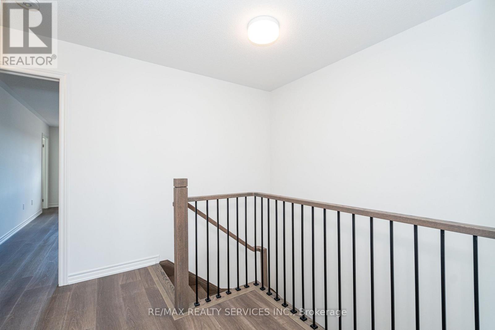 123 Sanderson Drive, Kawartha Lakes, ON - Indoor Photo Showing Other Room