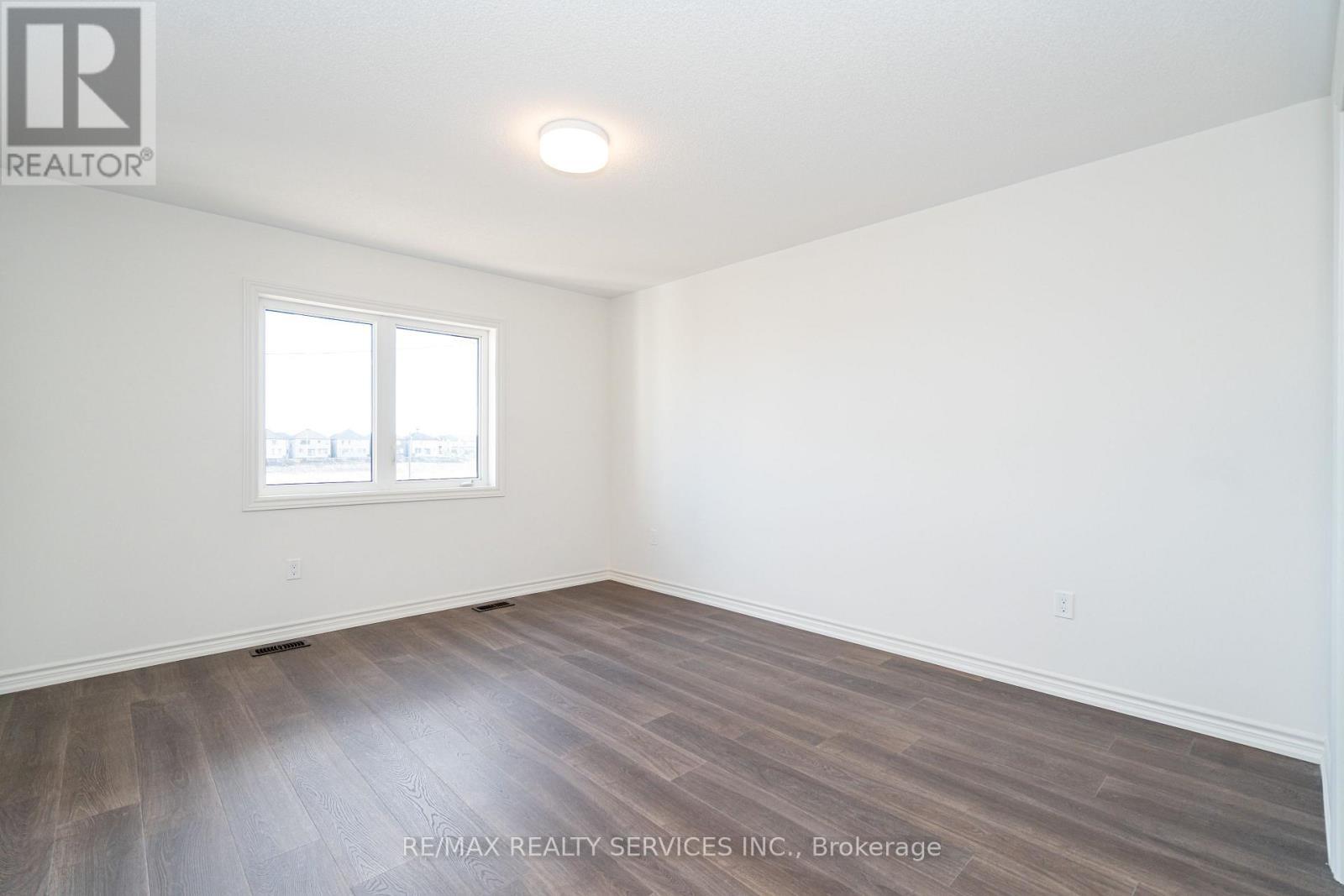 123 Sanderson Drive, Kawartha Lakes, ON - Indoor Photo Showing Other Room