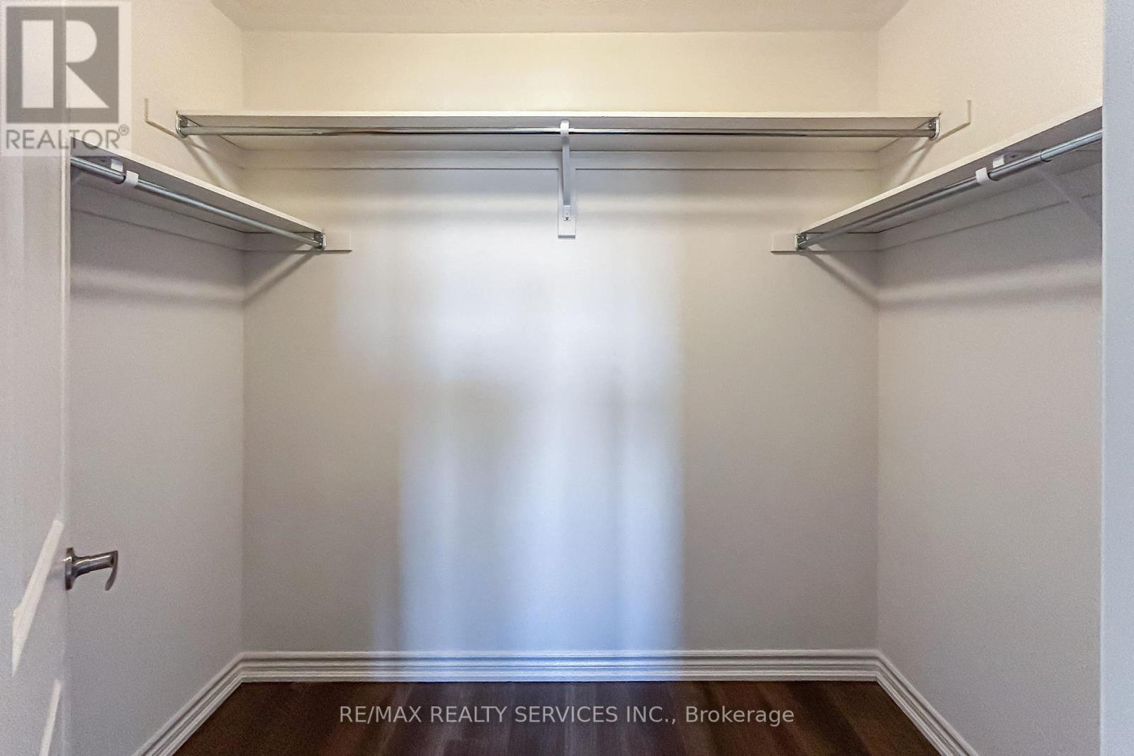 123 Sanderson Drive, Kawartha Lakes, ON - Indoor With Storage