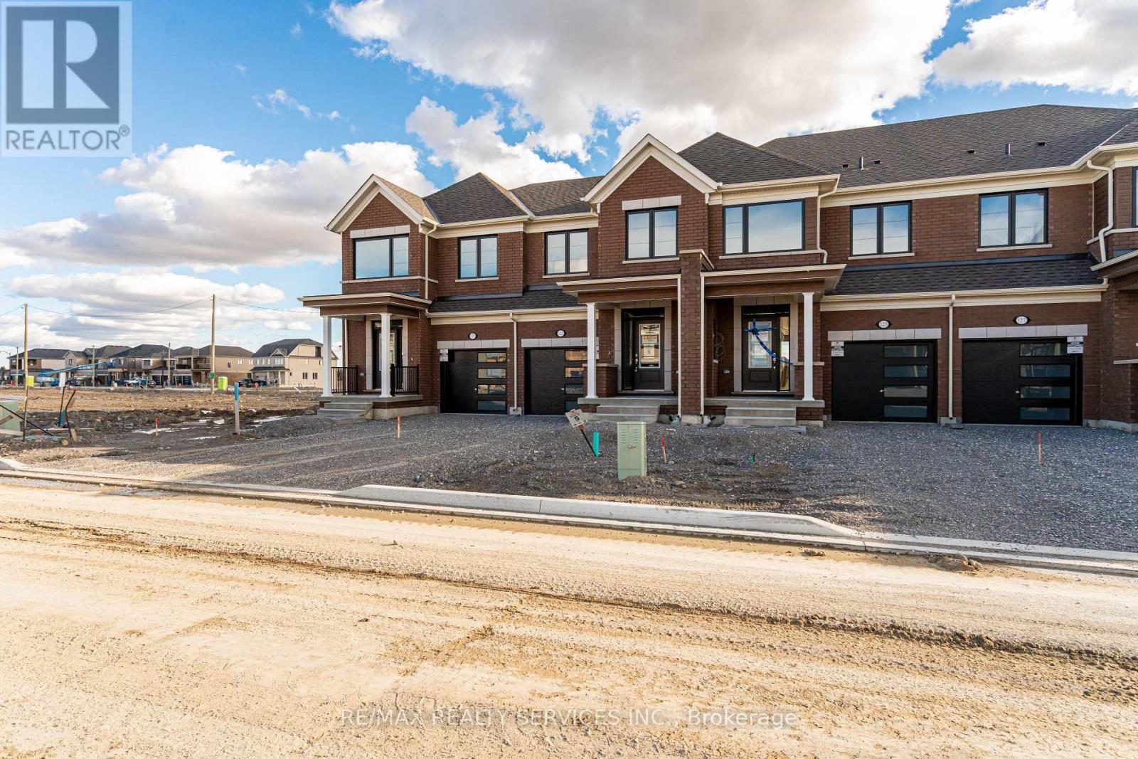 123 Sanderson Drive, Kawartha Lakes, ON - Outdoor With Facade