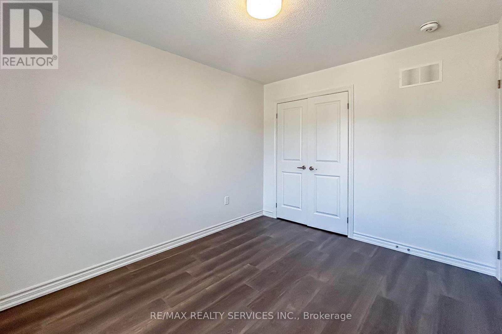 123 Sanderson Drive, Kawartha Lakes, ON - Indoor Photo Showing Other Room