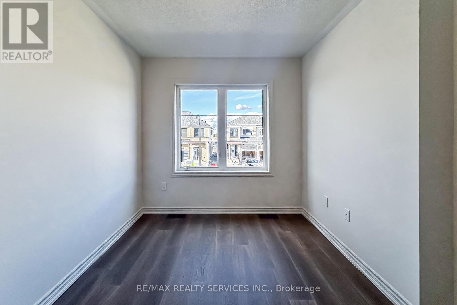 123 Sanderson Drive, Kawartha Lakes, ON - Indoor Photo Showing Other Room