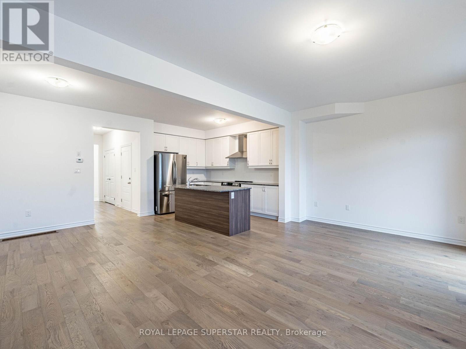 42 Eberhardt Drive, Wasaga Beach, ON - Indoor Photo Showing Kitchen