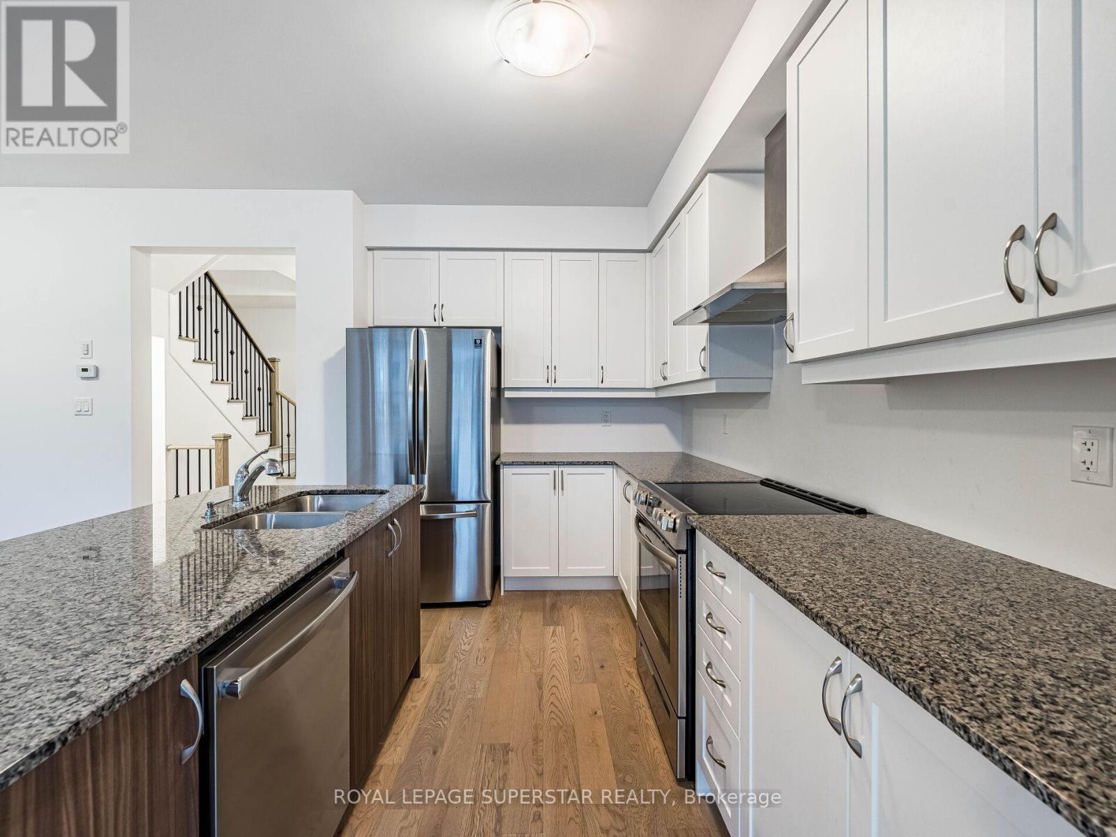 42 Eberhardt Drive, Wasaga Beach, ON - Indoor Photo Showing Kitchen With Stainless Steel Kitchen With Double Sink With Upgraded Kitchen