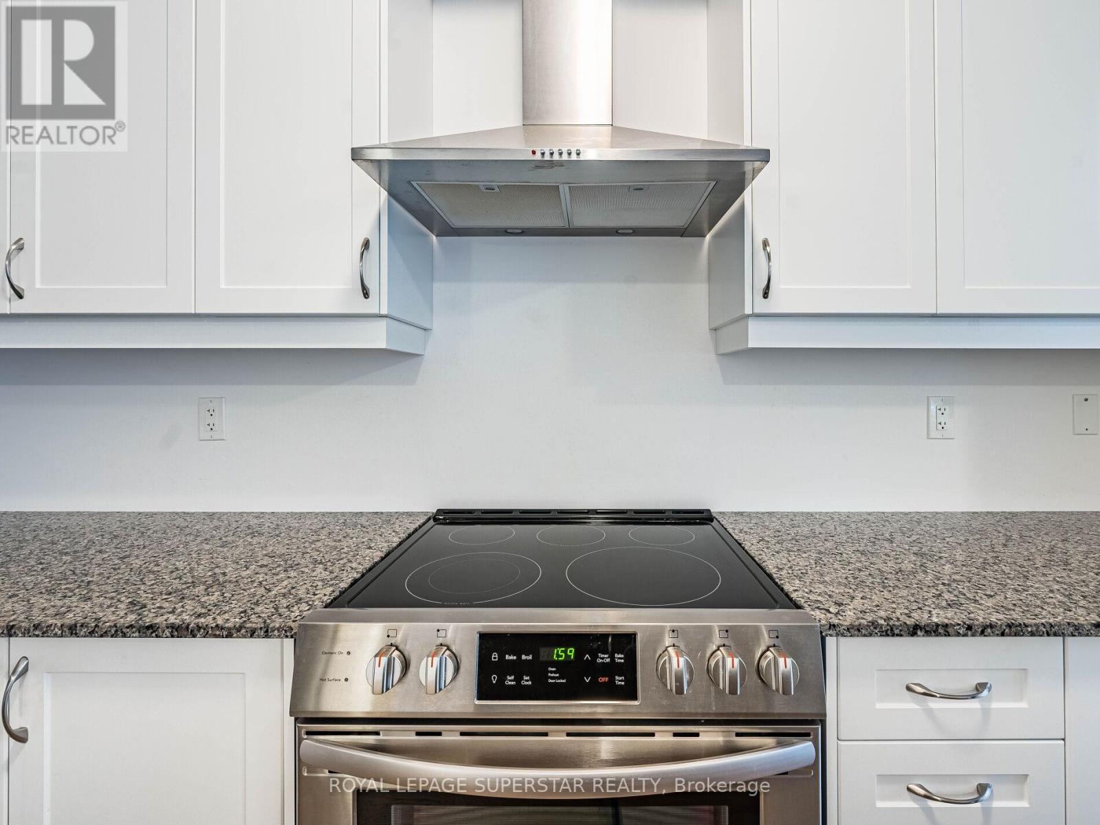 42 Eberhardt Drive, Wasaga Beach, ON - Indoor Photo Showing Kitchen