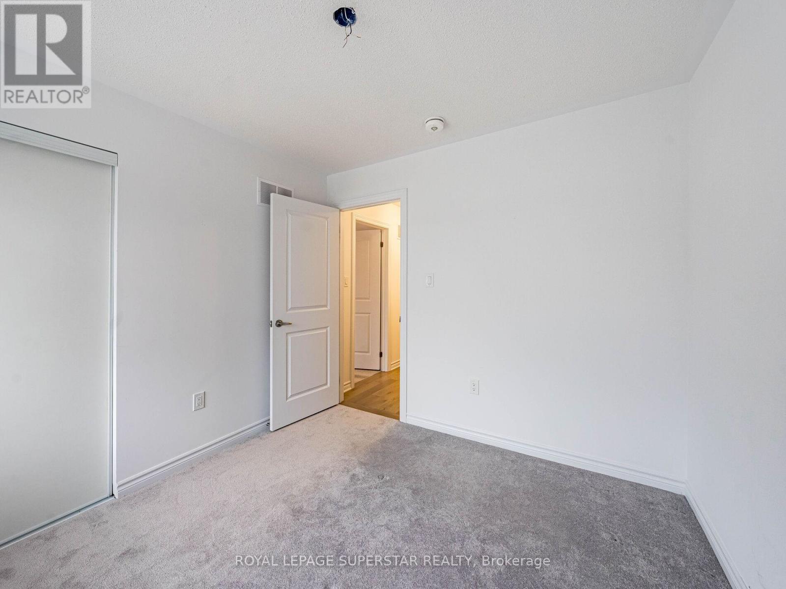 42 Eberhardt Drive, Wasaga Beach, ON - Indoor Photo Showing Other Room