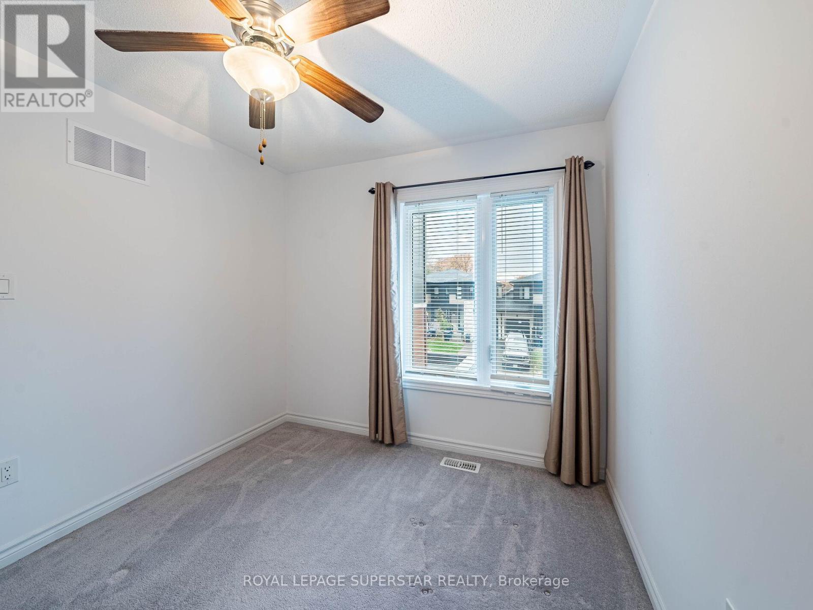 42 Eberhardt Drive, Wasaga Beach, ON - Indoor Photo Showing Other Room