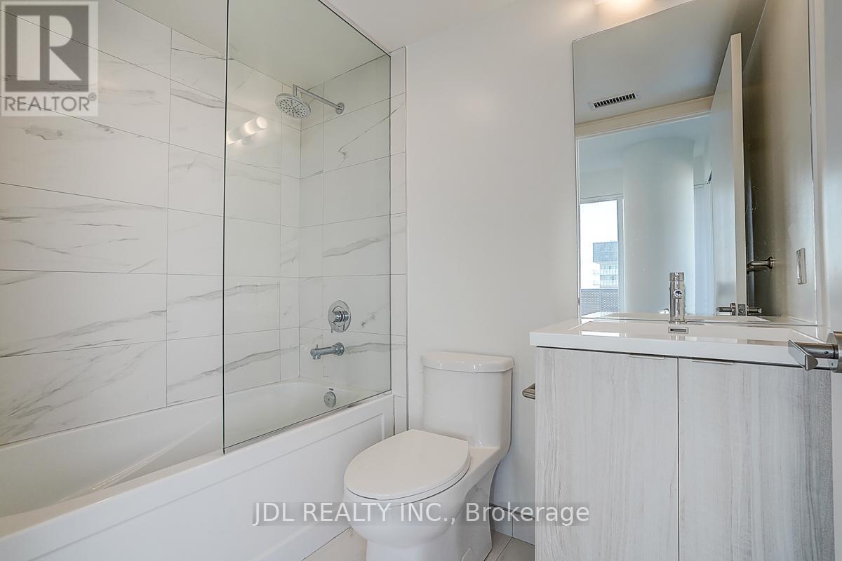 5103 - 138 Downes Street, Toronto, ON - Indoor Photo Showing Bathroom