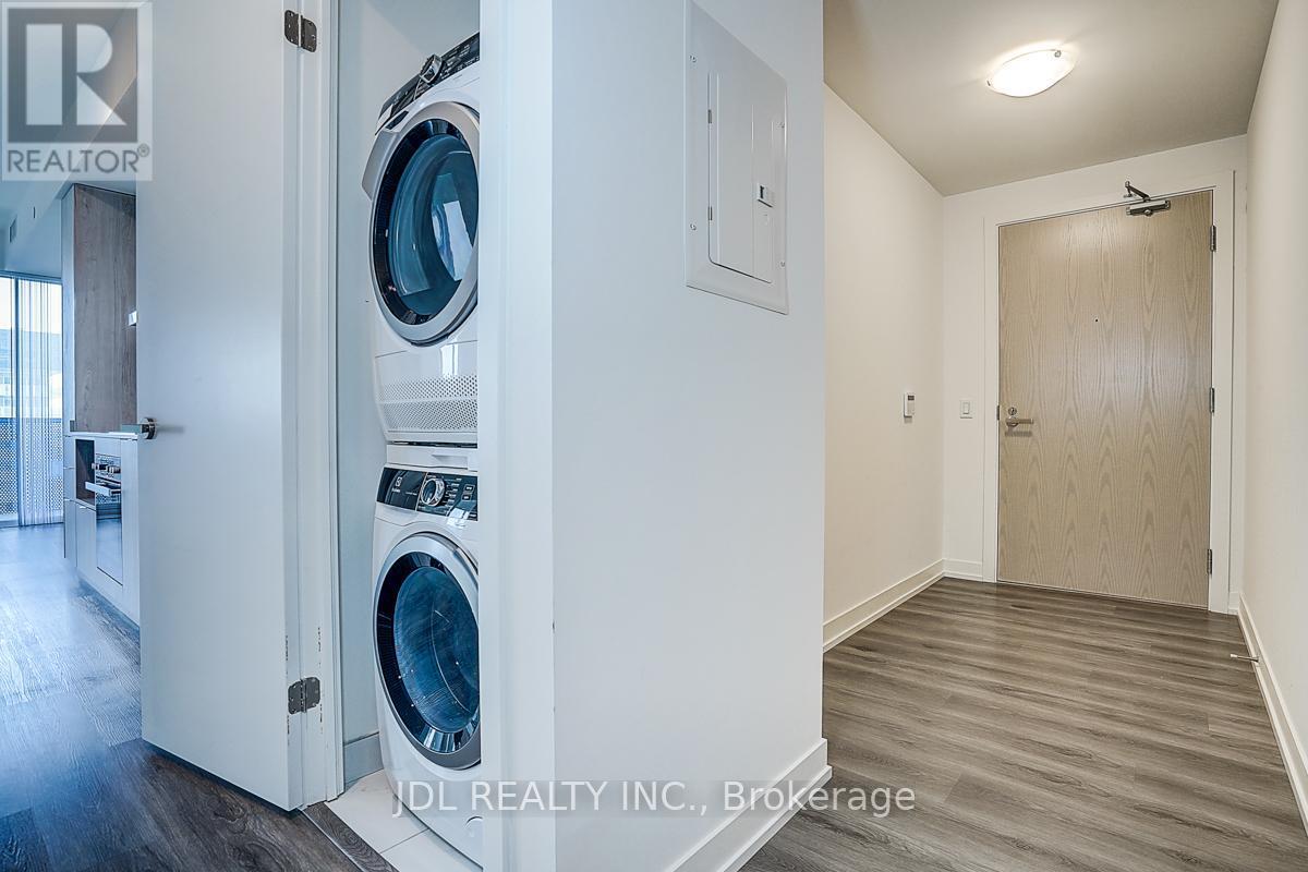 5103 - 138 Downes Street, Toronto, ON - Indoor Photo Showing Laundry Room