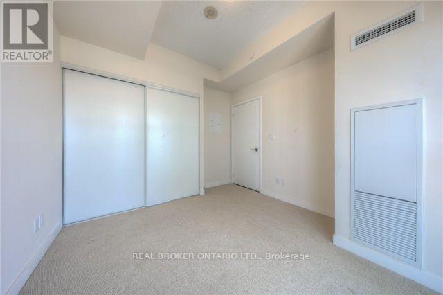 1604 - 4011 Brickstone Mews, Mississauga, ON - Indoor Photo Showing Other Room