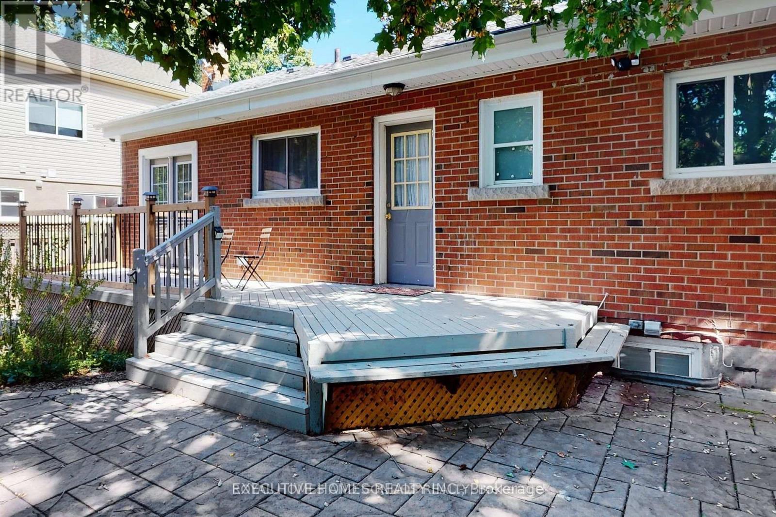 2221 Ghent Avenue, Burlington, ON - Outdoor With Deck Patio Veranda With Exterior