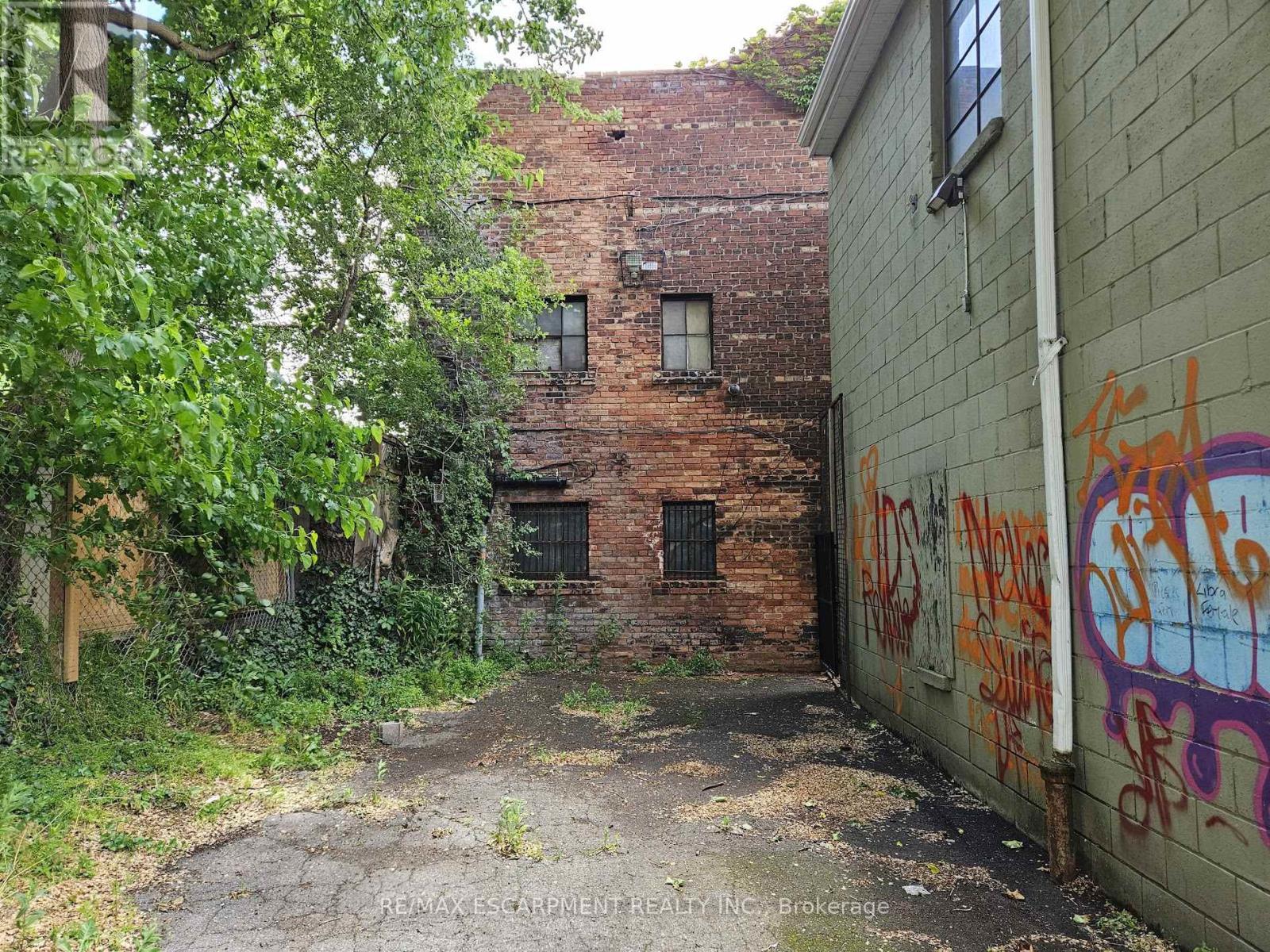 434 King Street W, Hamilton, ON