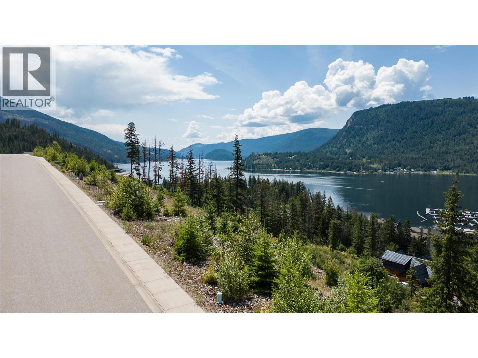 262 Bayview Drive, Sicamous, BC