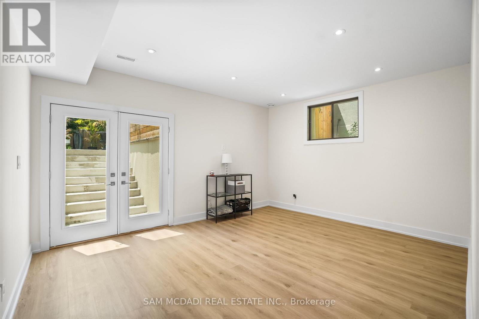 1036 Enola Avenue, Mississauga, ON - Indoor Photo Showing Other Room