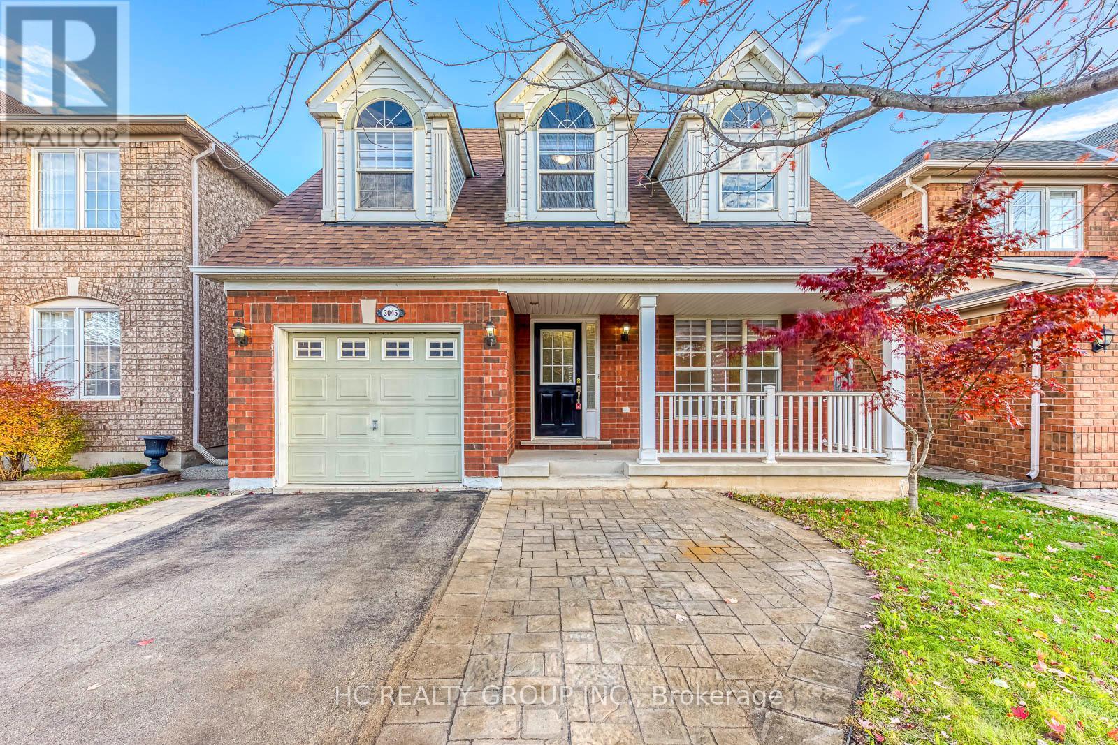 3045 Abernathy Way, Oakville, ON - Outdoor With Deck Patio Veranda With Facade