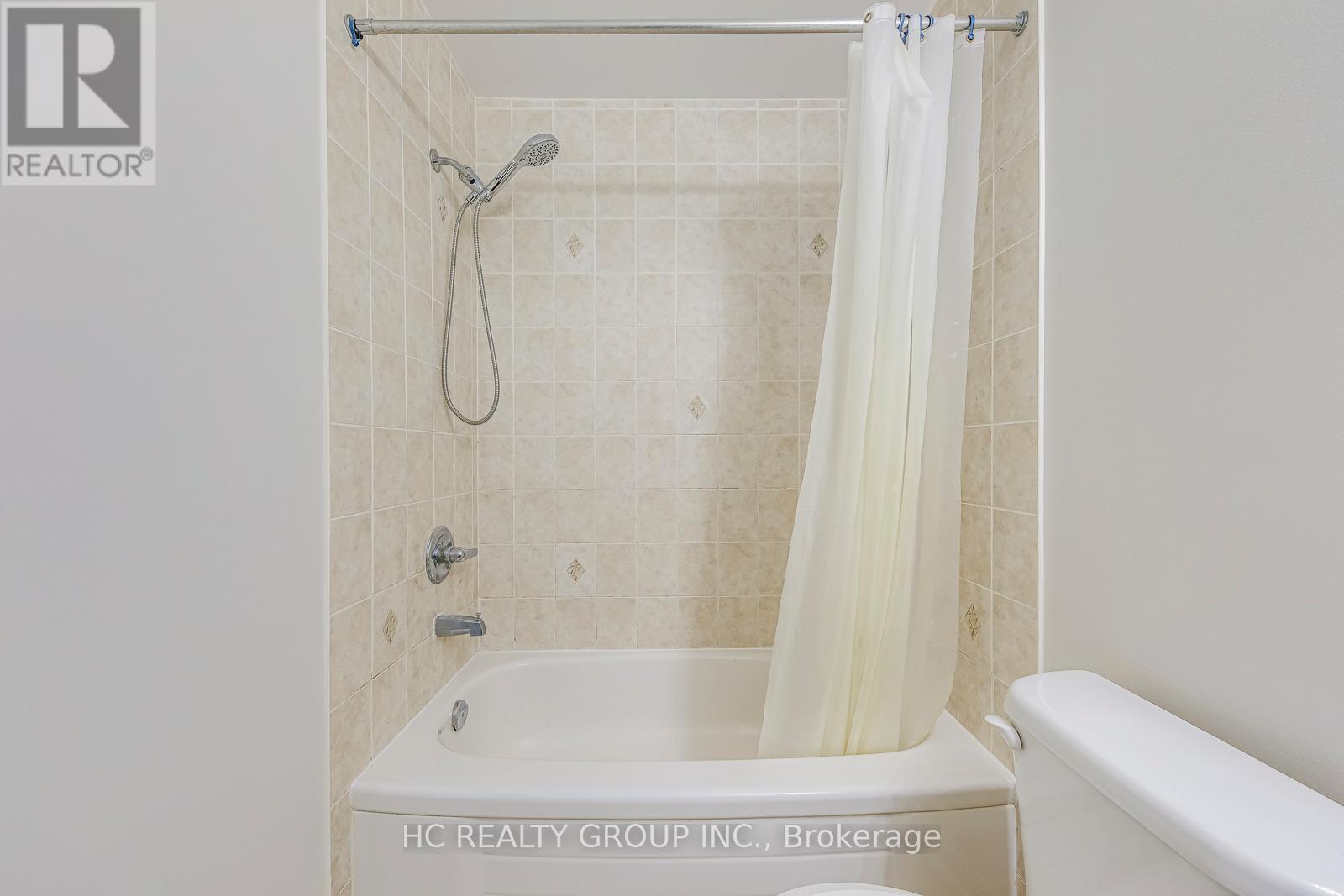 3045 Abernathy Way, Oakville, ON - Indoor Photo Showing Bathroom