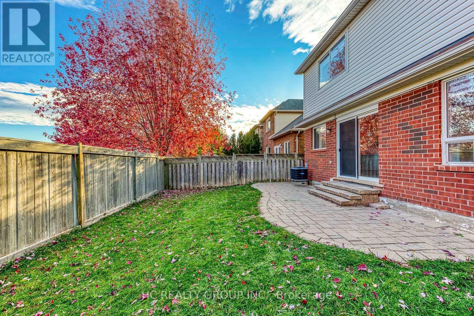 3045 Abernathy Way, Oakville, ON - Outdoor