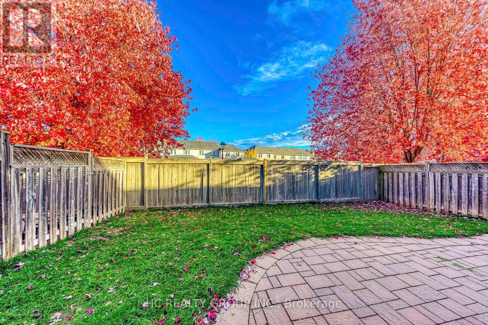 3045 Abernathy Way, Oakville, ON - Outdoor