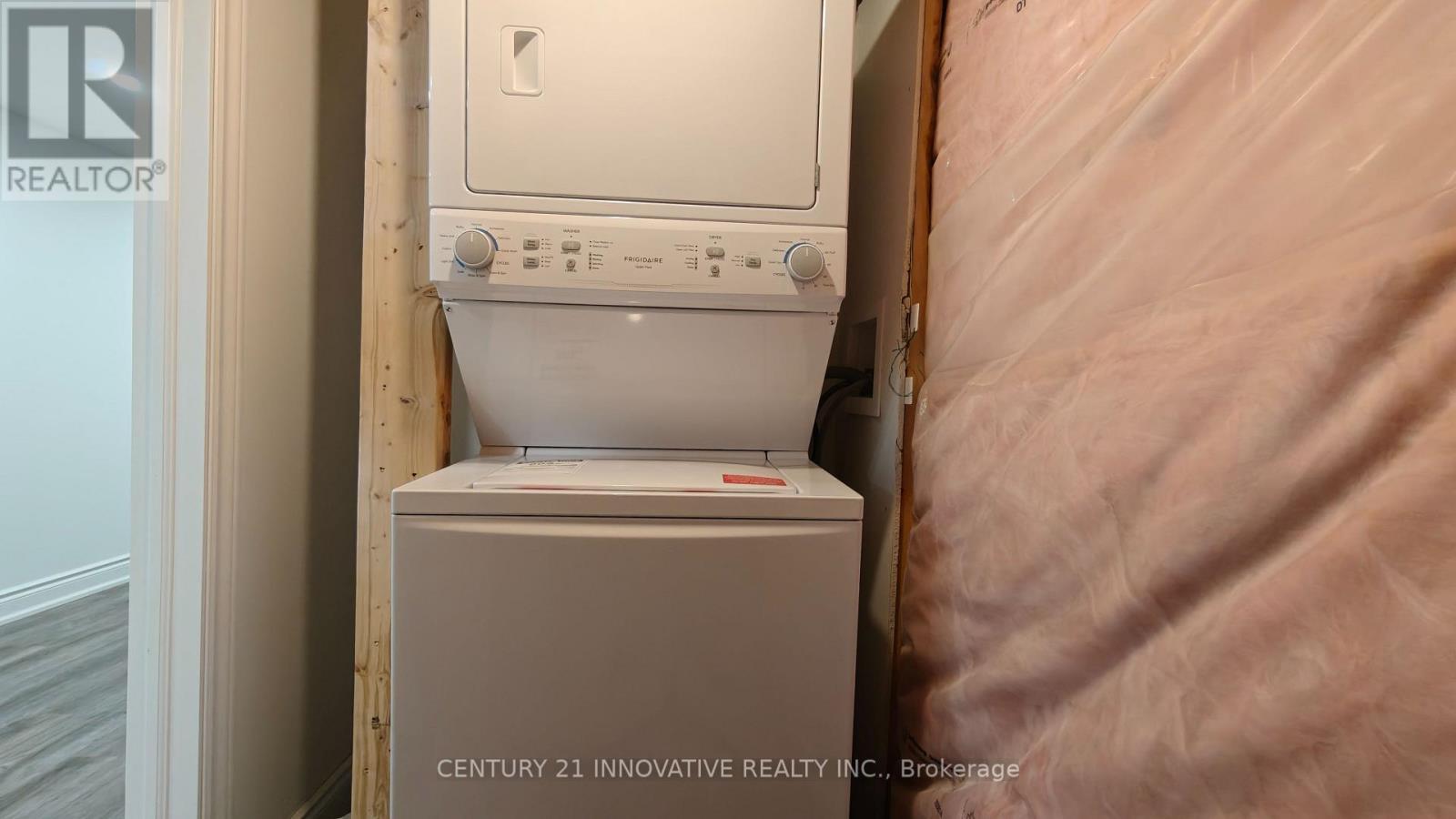 1034 Pelican Trail, Pickering, ON - Indoor Photo Showing Laundry Room
