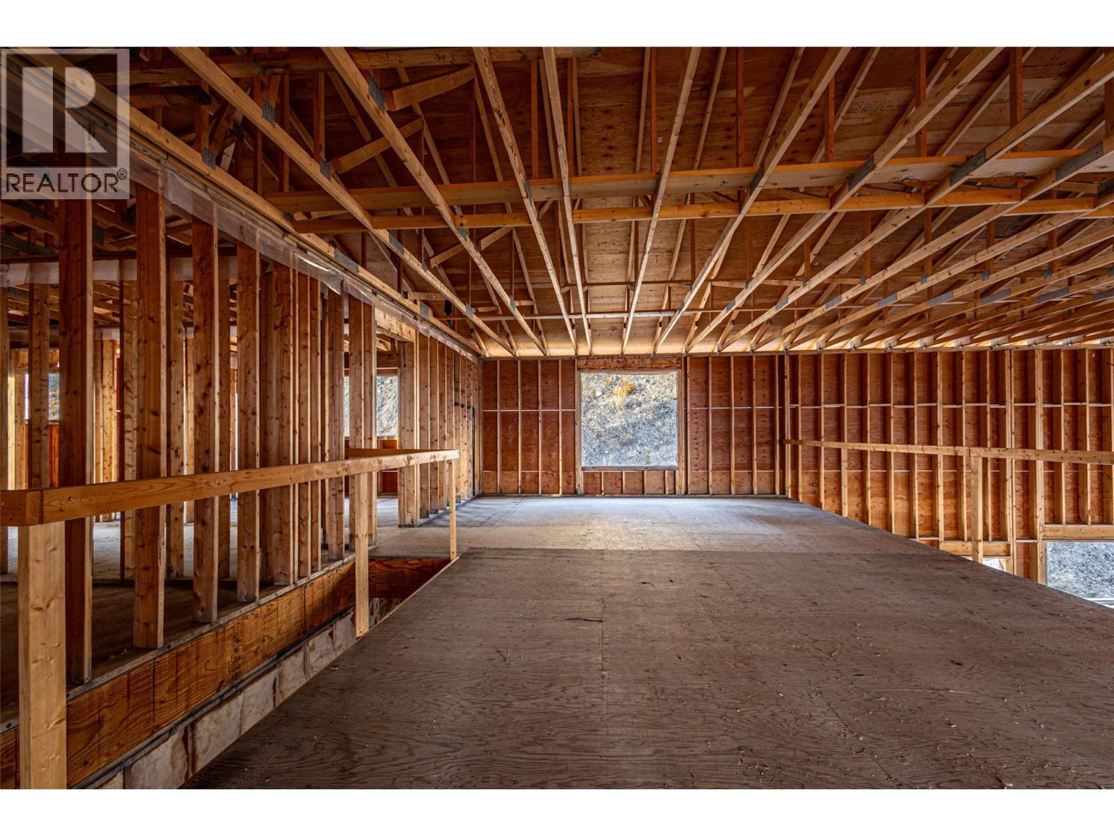 4976 Princeton Avenue, Peachland, BC - Indoor Photo Showing Other Room