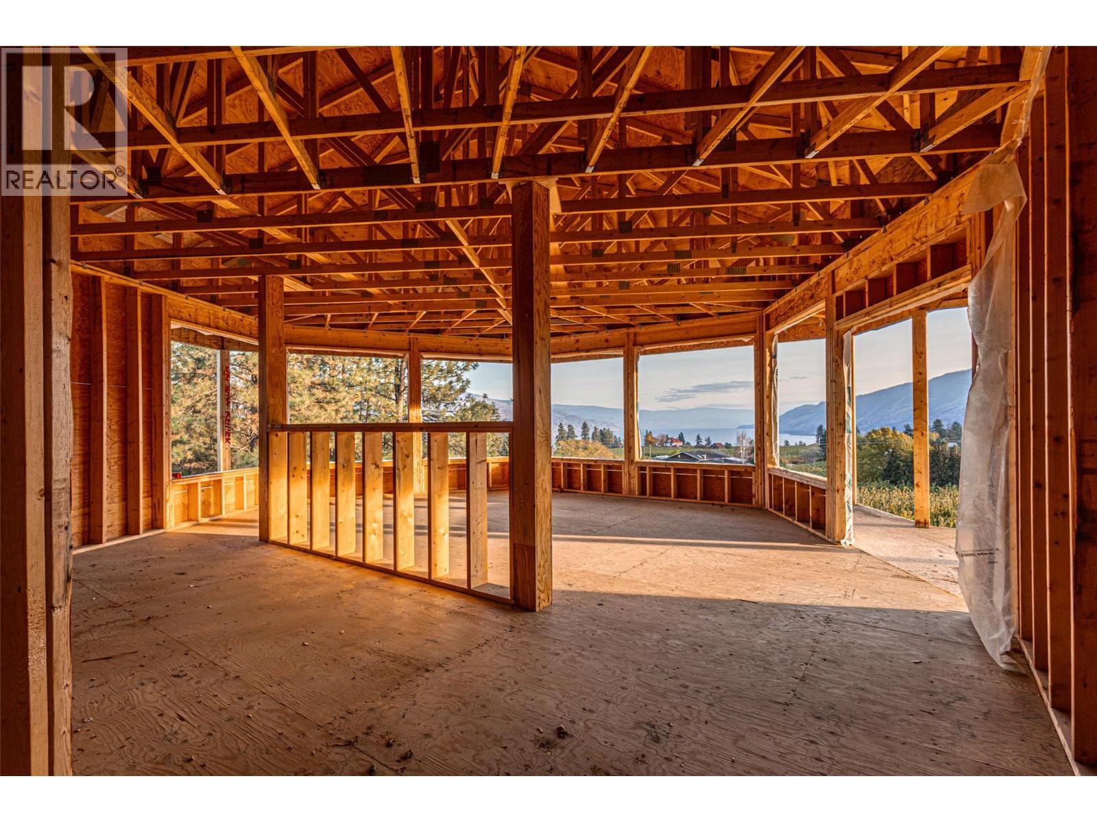 4976 Princeton Avenue, Peachland, BC - Photo Showing Other Room