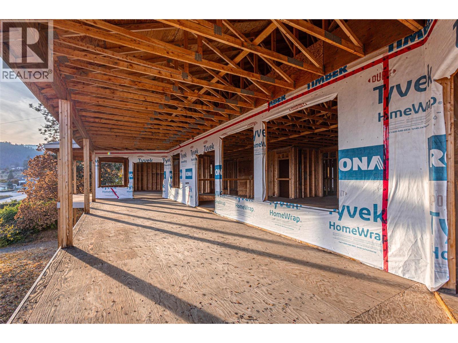 4976 Princeton Avenue, Peachland, BC - Outdoor With Deck Patio Veranda