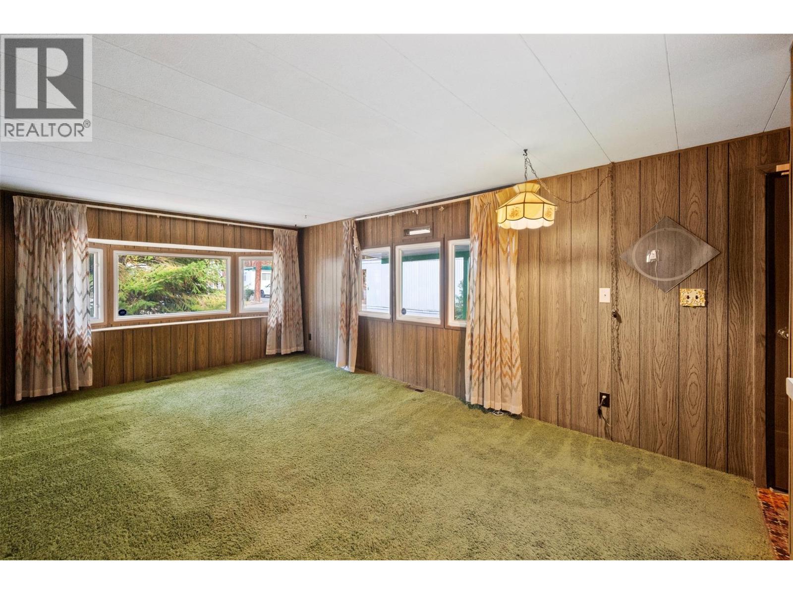 Living Room - 8487 Highway 97 Highway Unit# 6, Oliver, BC