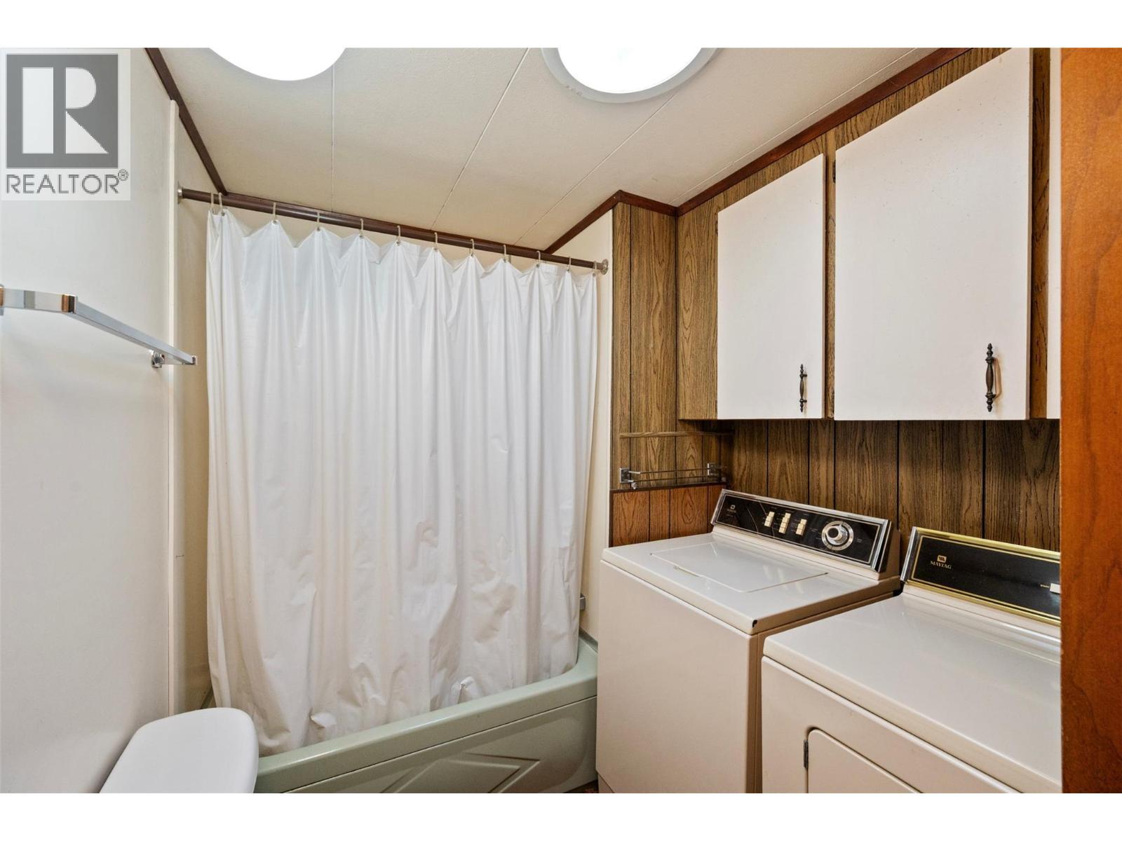 Bathroom - 8487 Highway 97 Highway Unit# 6, Oliver, BC