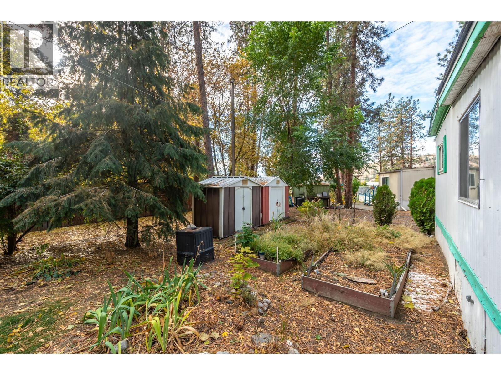 Raised Garden Bed - 8487 Highway 97 Highway Unit# 6, Oliver, BC