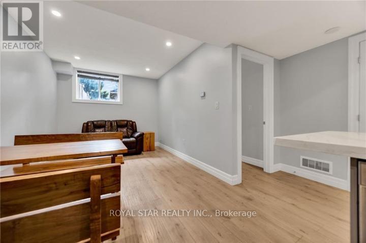 119 Waterloo Street, Kitchener, ON - Indoor Photo Showing Other Room