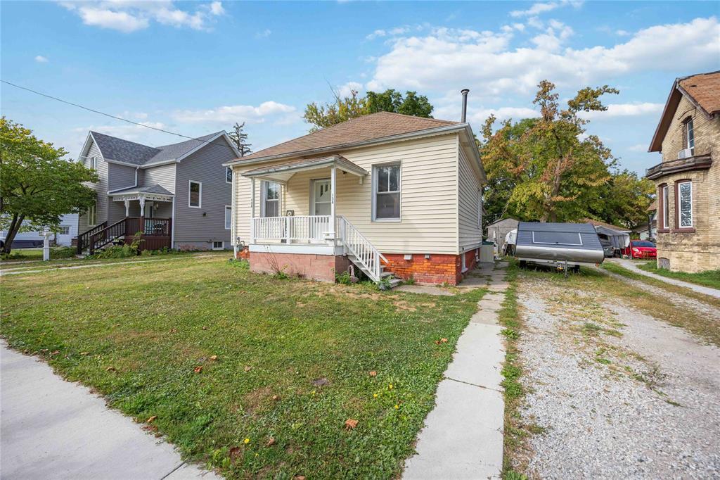 136 Alfred Street, Sarnia, ON