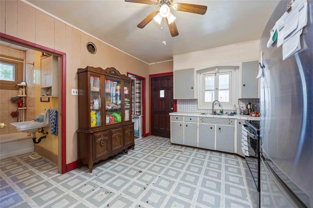 136 Alfred Street, Sarnia, ON