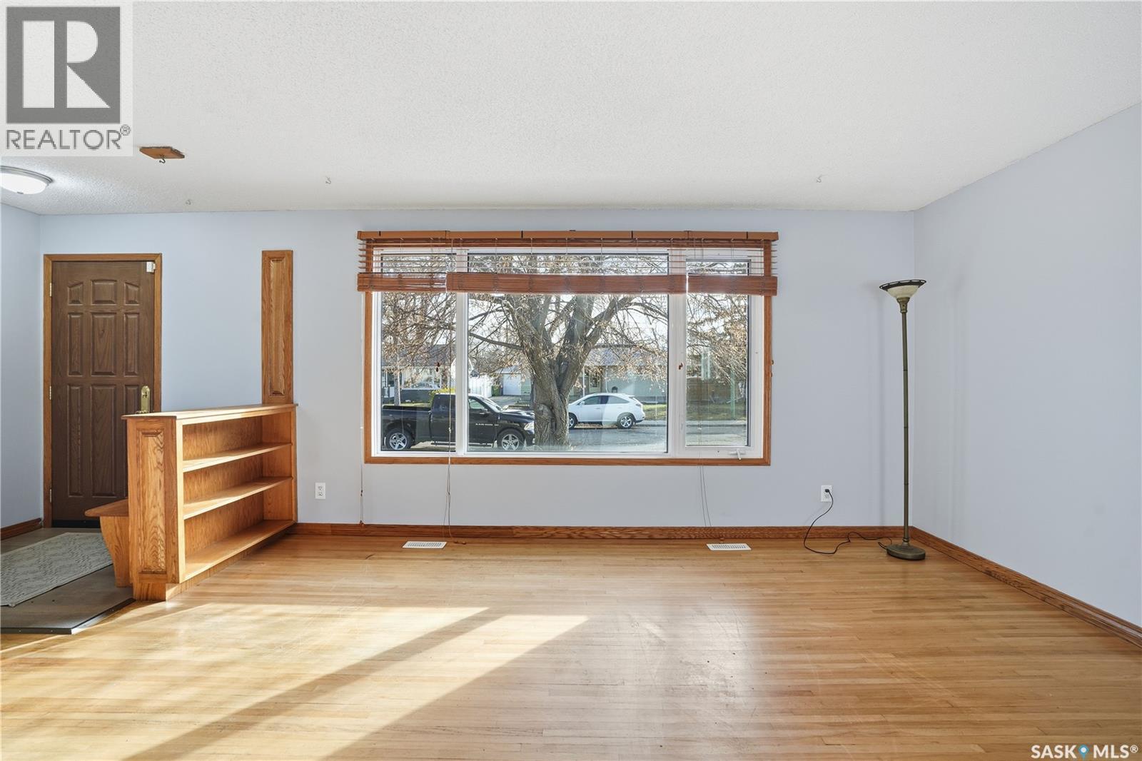 128 Yarnton Crescent, Regina, SK - Indoor Photo Showing Other Room