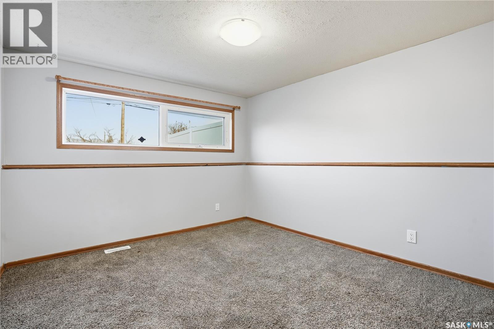 128 Yarnton Crescent, Regina, SK - Indoor Photo Showing Other Room