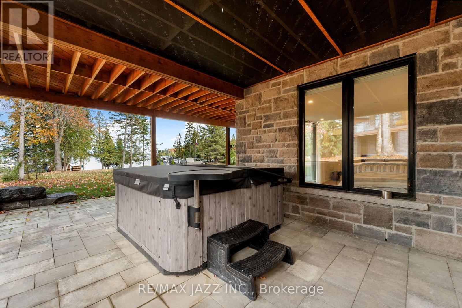 147 Elysian Fields Road, Kawartha Lakes (Fenelon), ON - Outdoor With Exterior