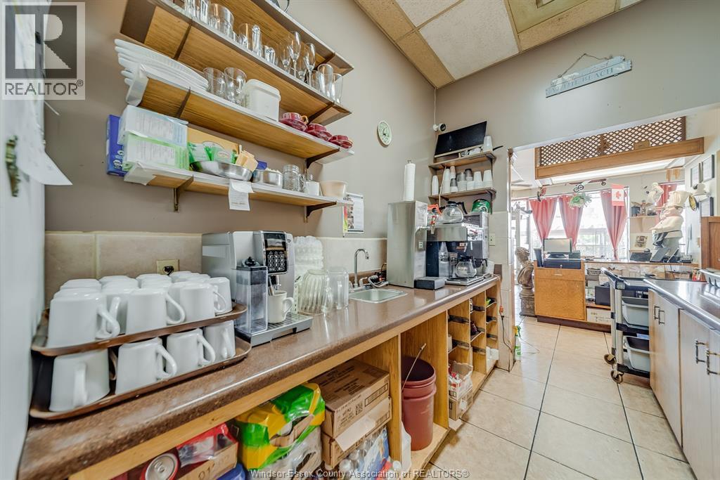 521 Tecumseh Road East, Windsor, ON