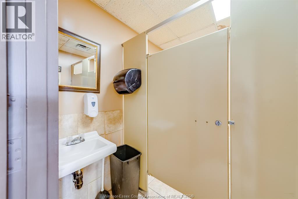 521 Tecumseh Road East, Windsor, ON