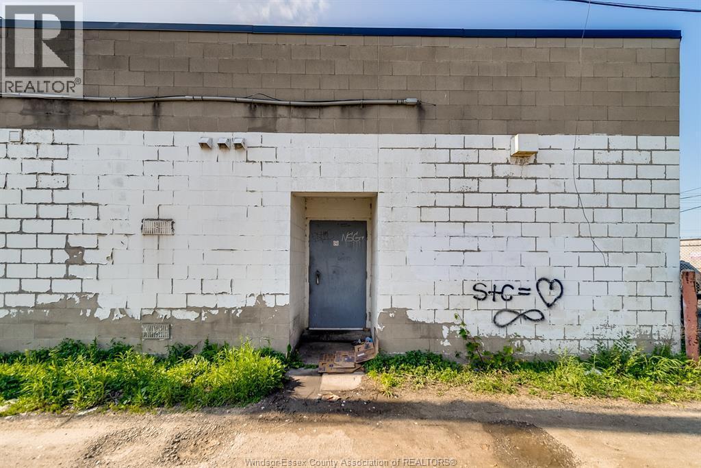 521 Tecumseh Road East, Windsor, ON