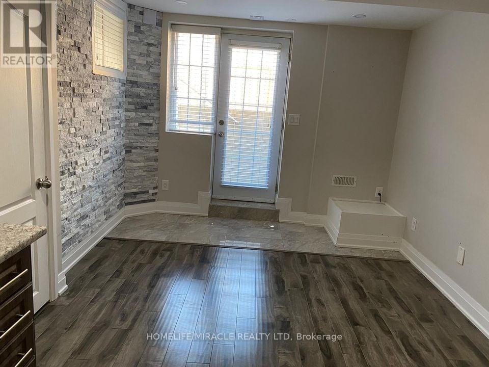 Basement - 70 Quillberry Close, Brampton, ON - Indoor Photo Showing Other Room