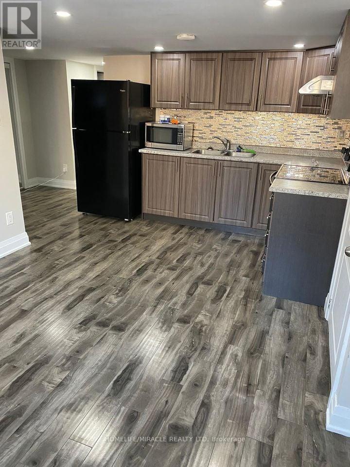 Basement - 70 Quillberry Close, Brampton, ON - Indoor Photo Showing Kitchen With Double Sink