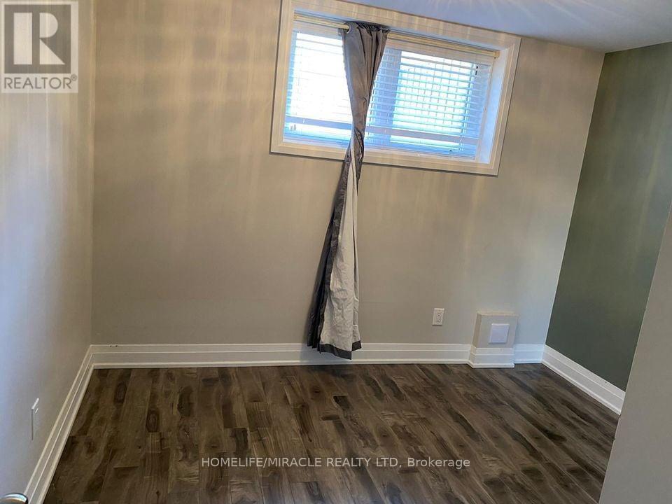 Basement - 70 Quillberry Close, Brampton, ON - Indoor Photo Showing Other Room