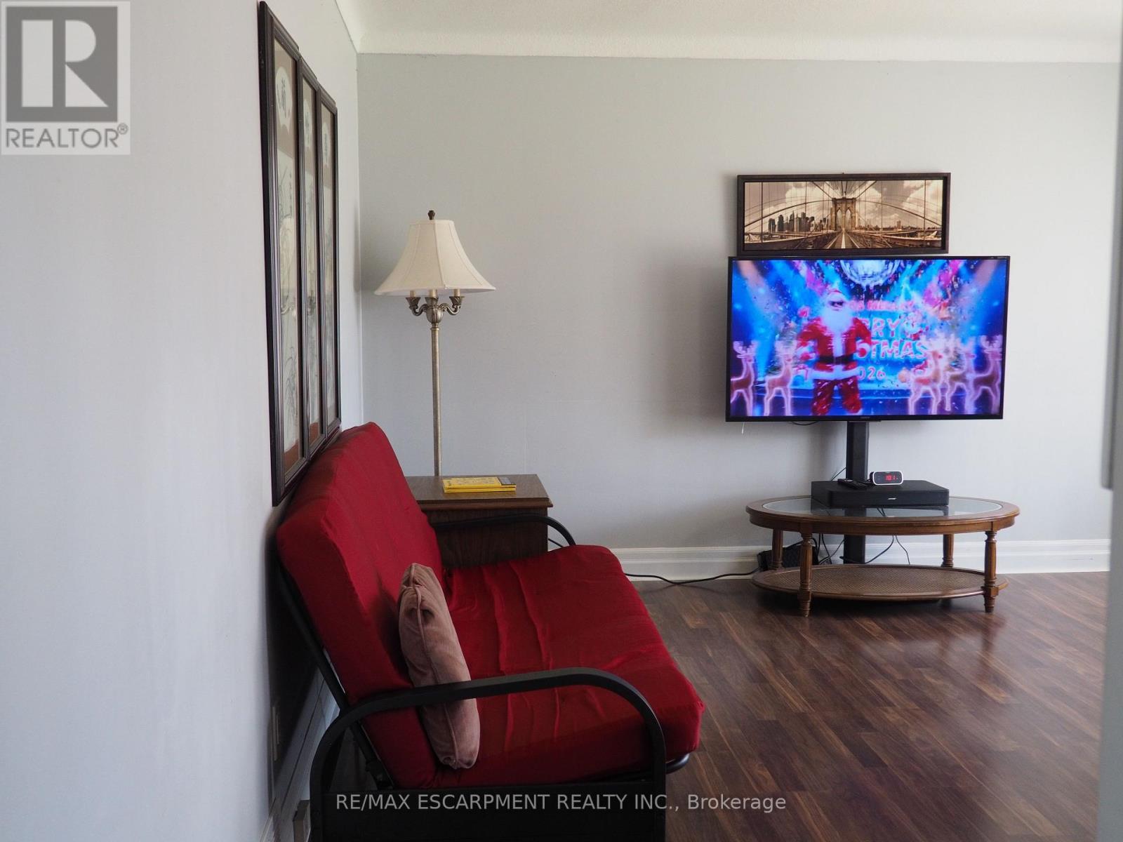 Main - 7543 Redhaven Crescent, Niagara Falls, ON - Indoor Photo Showing Other Room