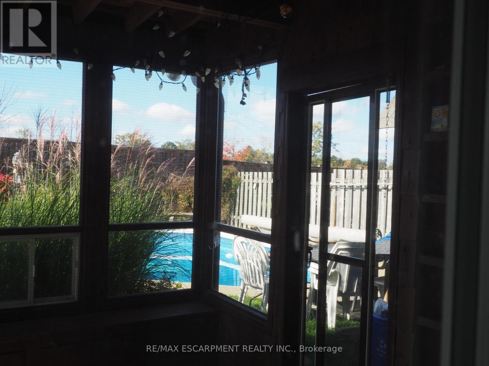 Main - 7543 Redhaven Crescent, Niagara Falls, ON - Photo Showing Other Room