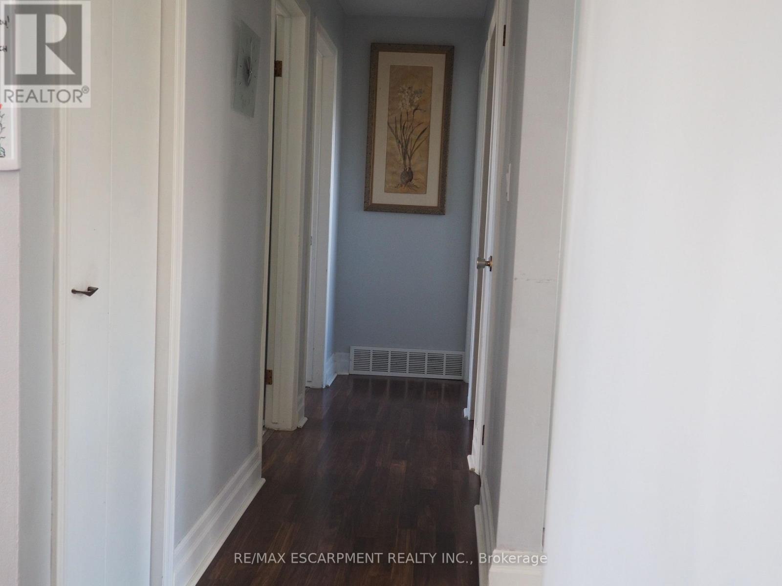 Main - 7543 Redhaven Crescent, Niagara Falls, ON - Indoor Photo Showing Other Room