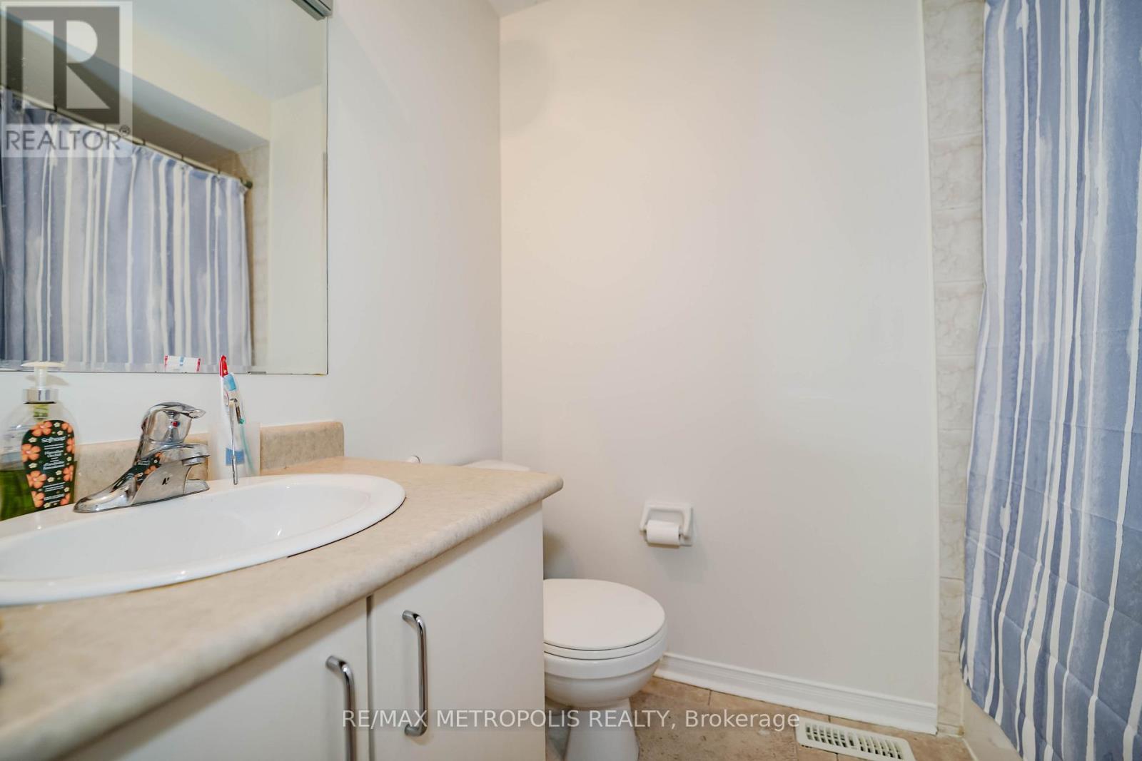28 Talbotshire Street, Ajax, ON - Indoor Photo Showing Bathroom