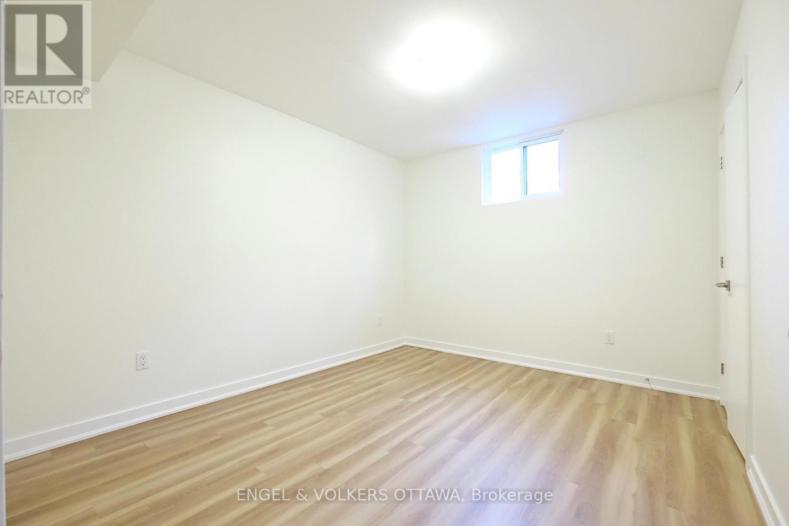 Unit B - 636 Hochelaga Street, Ottawa, ON - Indoor Photo Showing Other Room