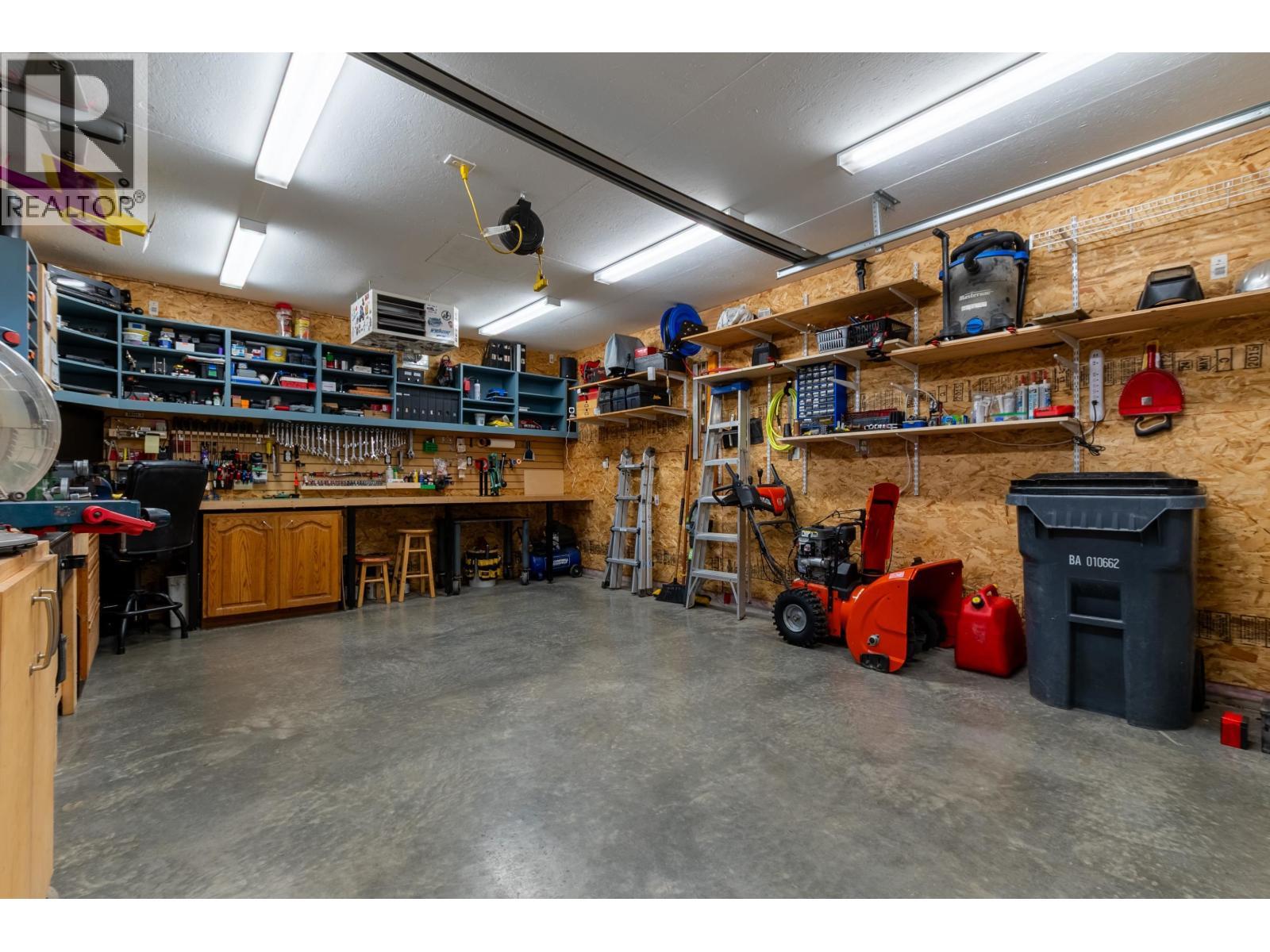 7742 St Mark Crescent, Prince George, BC - Indoor Photo Showing Garage