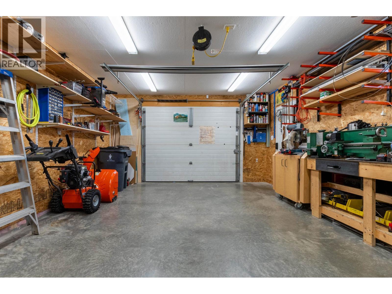 7742 St Mark Crescent, Prince George, BC - Indoor Photo Showing Garage